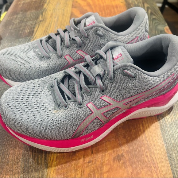 ASICS Women's Gray and Pink Athletic Shoes - Picture 1 of 2